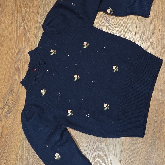 VINTAGE HERMAN GEIST WOOL BLEND HAND EMBROIDERED SWEATER.   #6653 - Picture 8 of 9